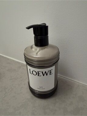 Loewe Ivy Body Lotion – Taupe and Black Pump Bottle